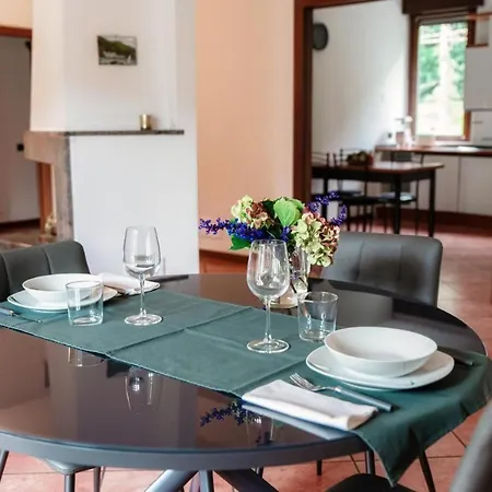 Carso - Family With Parking Appartement