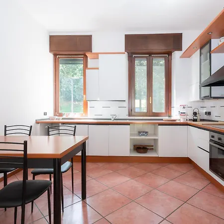 Carso - Family With Parking Appartement *